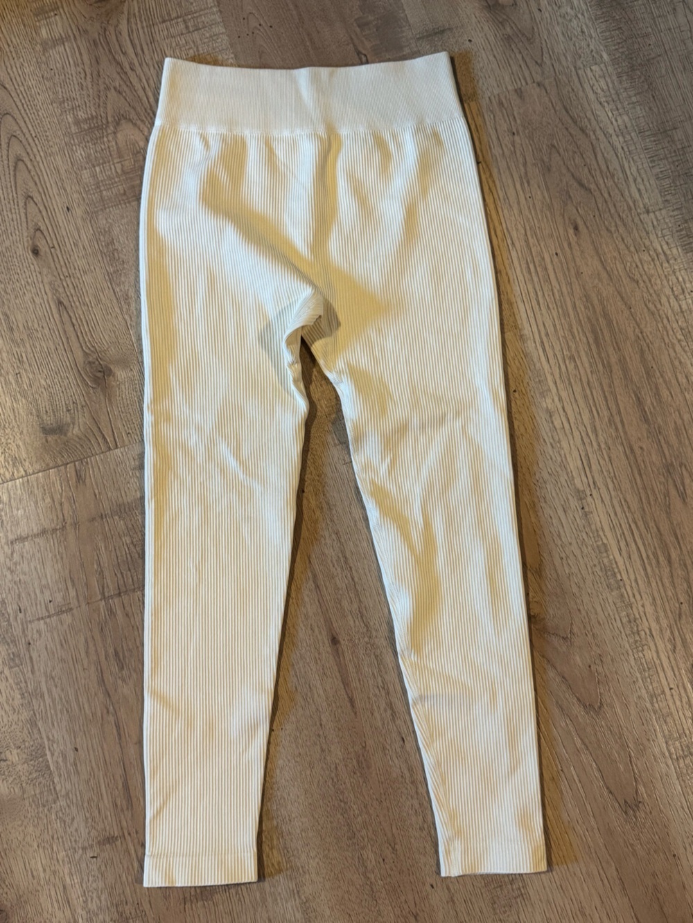 OQQ Cream Ribbed High Waist Seamless Leggings Size M Athletic Yoga